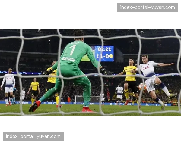 “设施升级：托特纳姆热刺球场测试新型可移动人墙模型用于赛前训练”